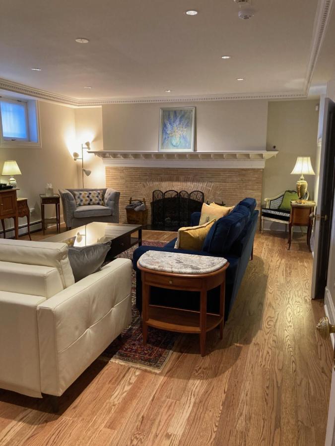 Pineapple House, Spacious 1St Floor Apartment! City Center! 96 Walk Score! Free Parking! Denver Exterior photo