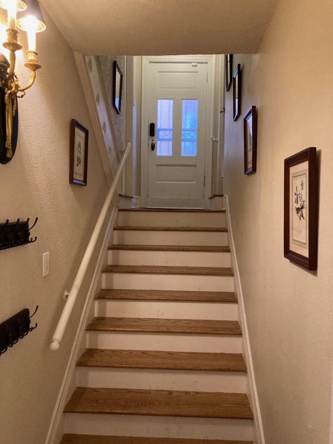 Pineapple House, Spacious 1St Floor Apartment! City Center! 96 Walk Score! Free Parking! Denver Exterior photo